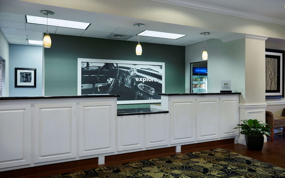 Hampton Inn & Suites Concord/Charlotte 8/57