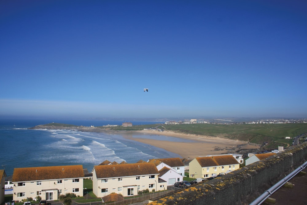 Pentire Hotel 58/63