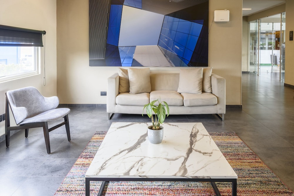 City Express Plus by Marriott Bogota Aeropuerto 47/62