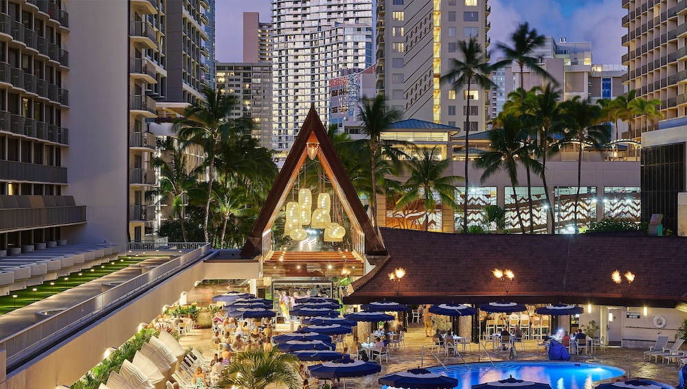 OUTRIGGER Reef Waikiki Beach Resort 80/86