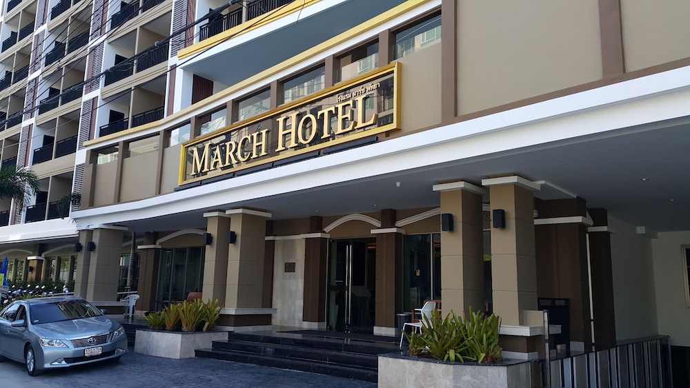MARCH HOTEL PATTAYA 35/42