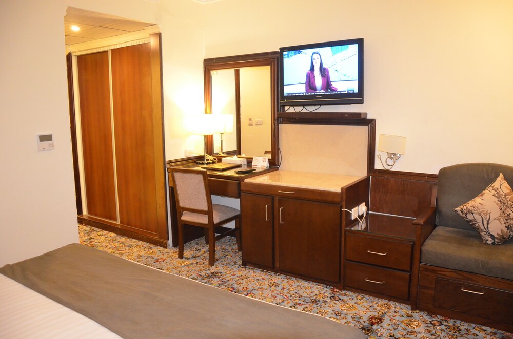 AMRA PALACE HOTEL 31/50