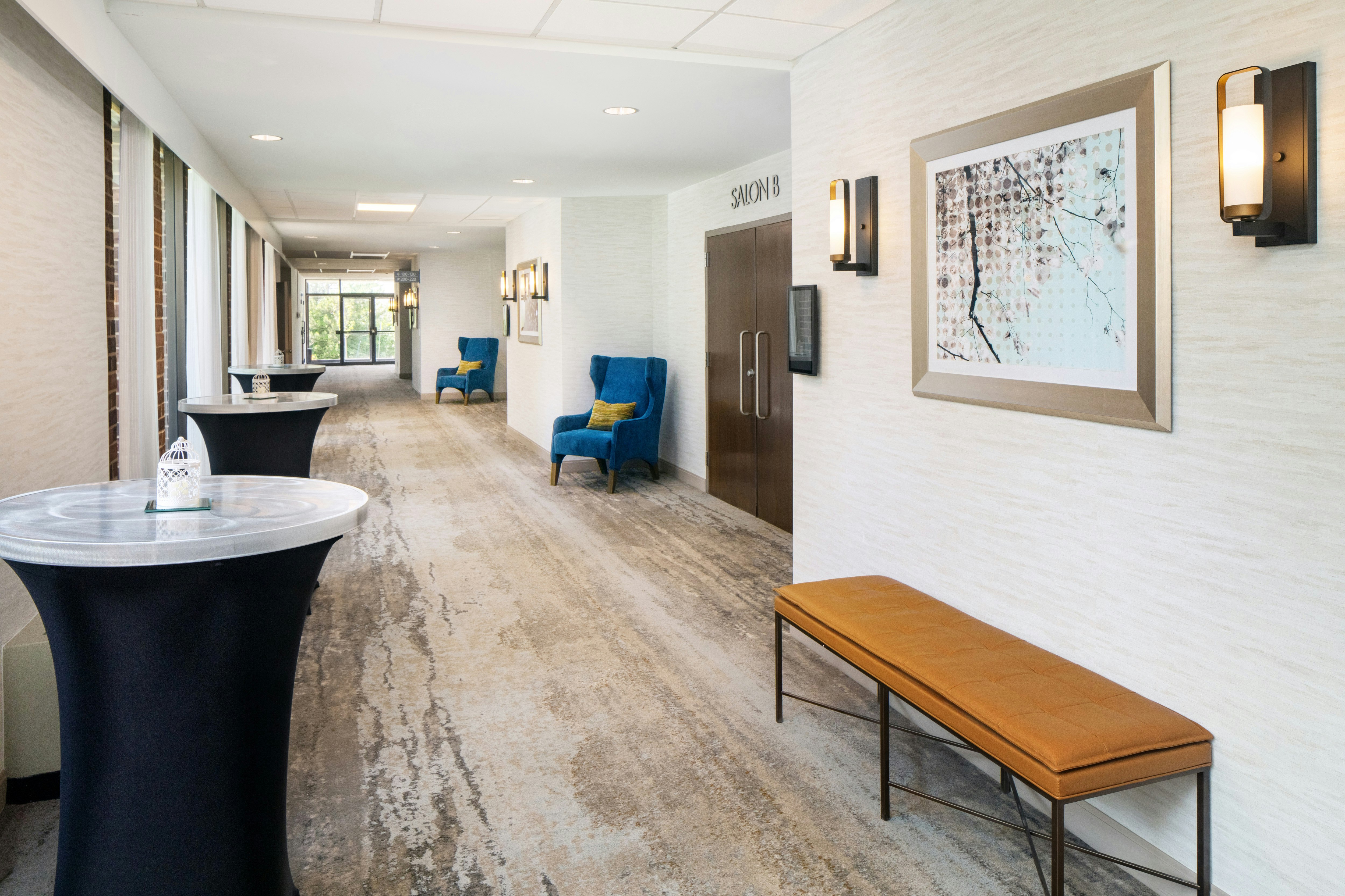 DoubleTree by Hilton Ann Arbor North (ex Holiday Inn Ann Arbor-Near The Univ. Of Mi) 24/49