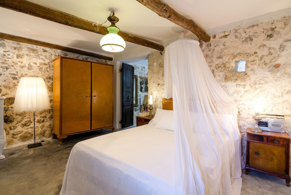 Med Villa Antonia 13/34