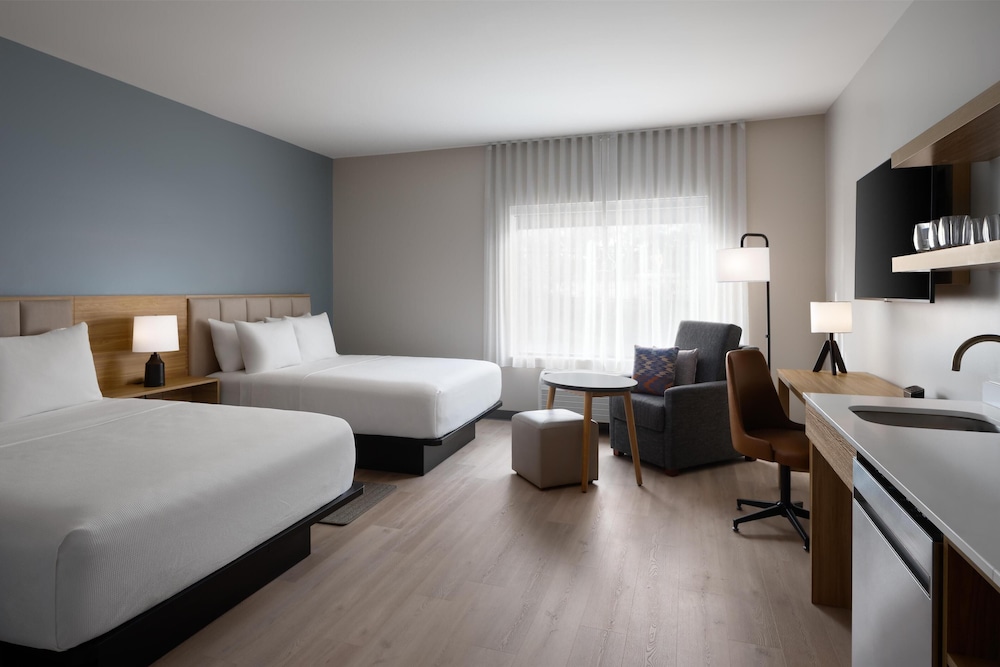 Hyatt Studios Mobile / Tillmans Corner 14/50