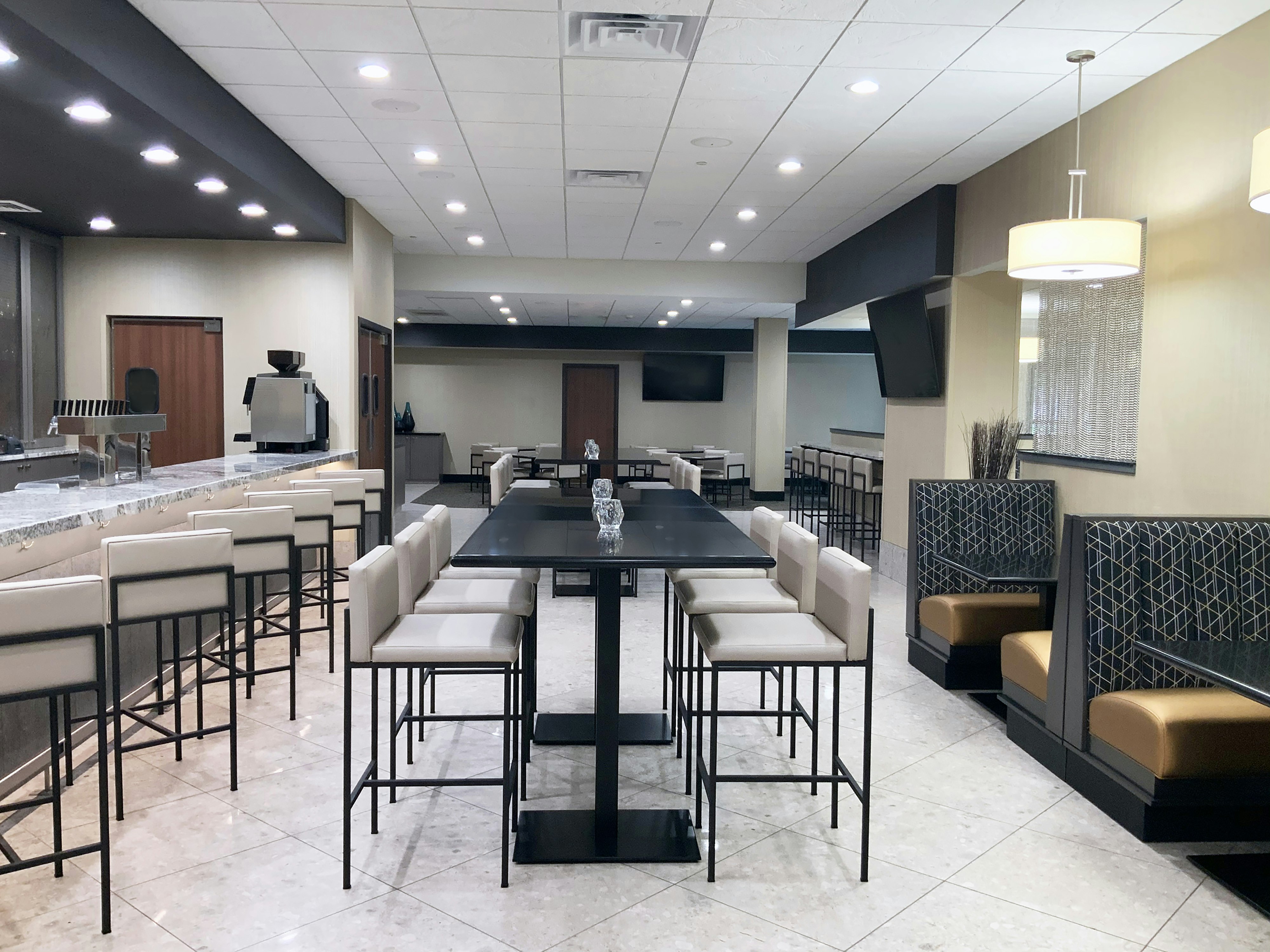Doubletree By Hilton Madison Downtown 31/48