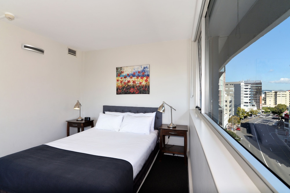 Ridge Apartment Hotel 20/74