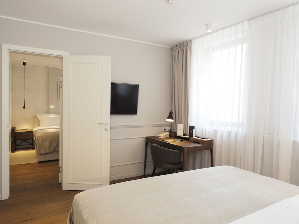 Envoy Hotel Belgrade 20/68