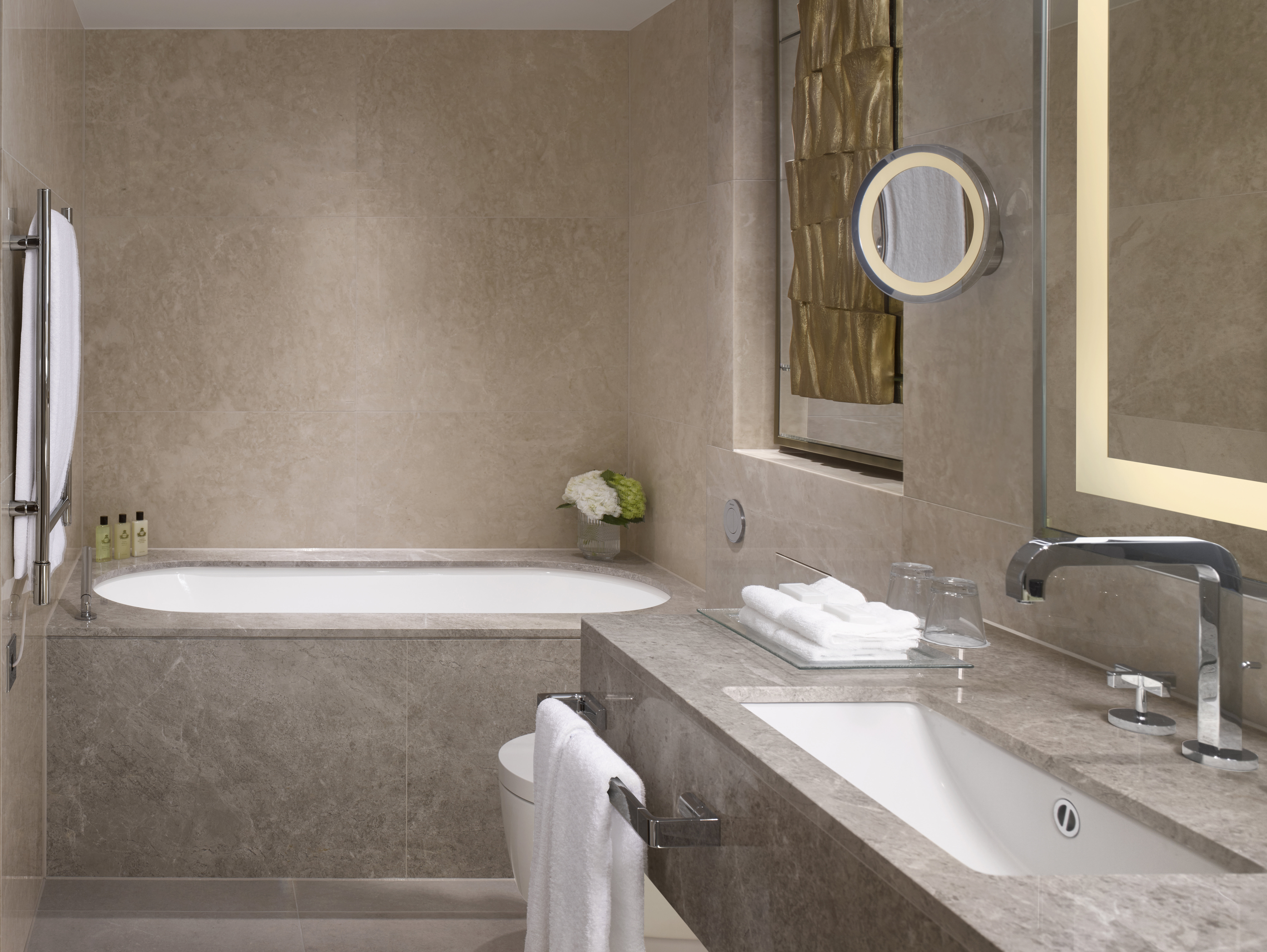 InterContinental London Park Lane by IHG 84/86
