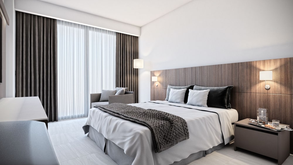 Eleana Hotel 16/34