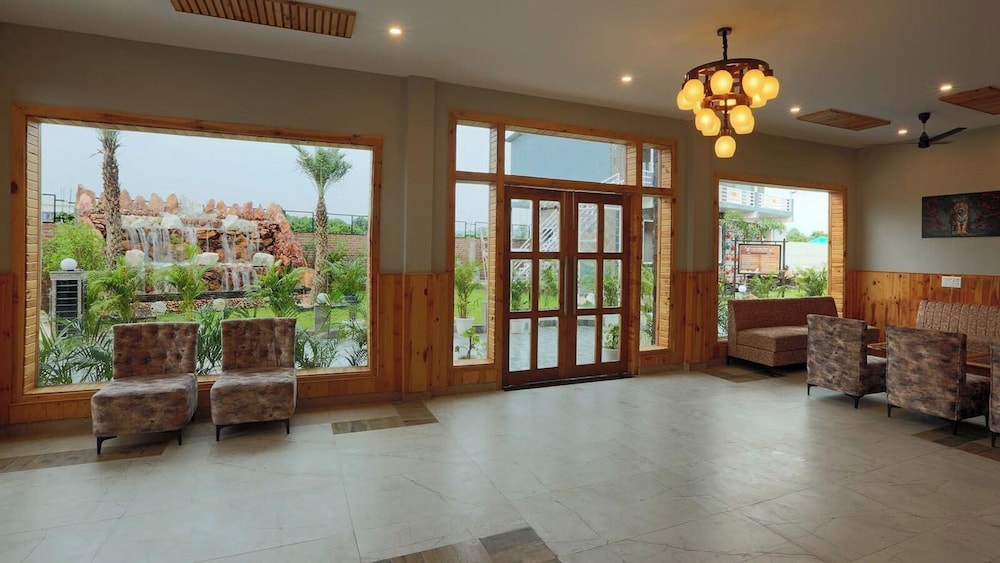 Countryard Resort Corbett 24/45