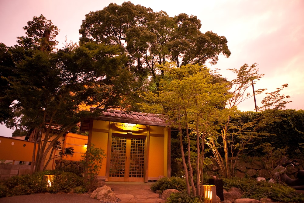 Kappo Ryokan Kannawa Bettei 1/24