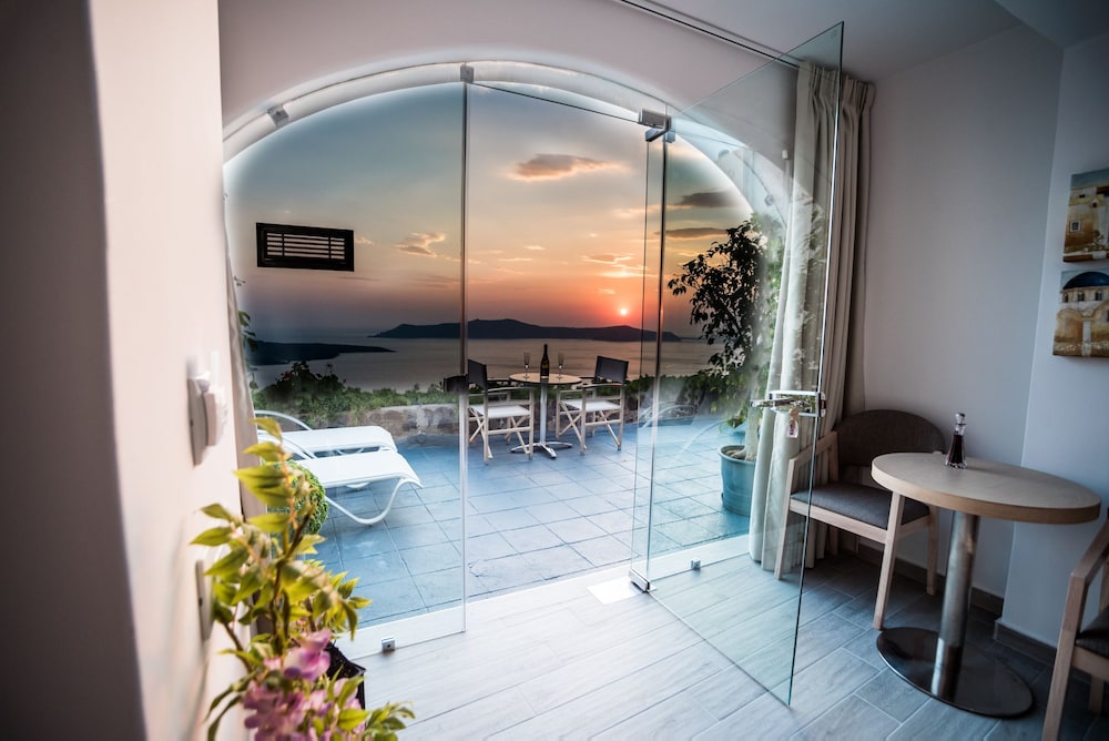Kratiras View Luxury Suites 8/50