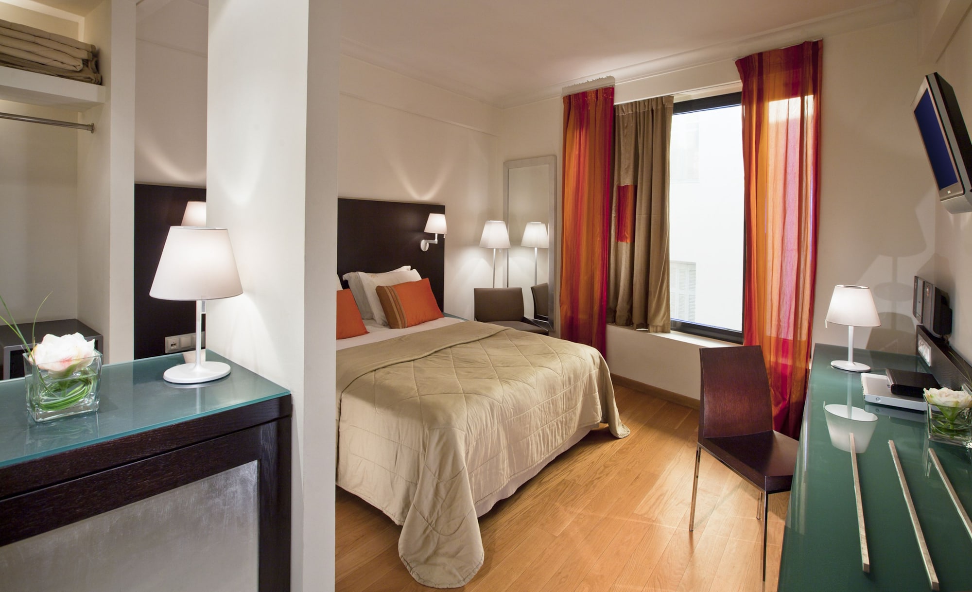 غرفة سوبيريور بسرير كوين، O and B Athens Boutique Hotel 4/8