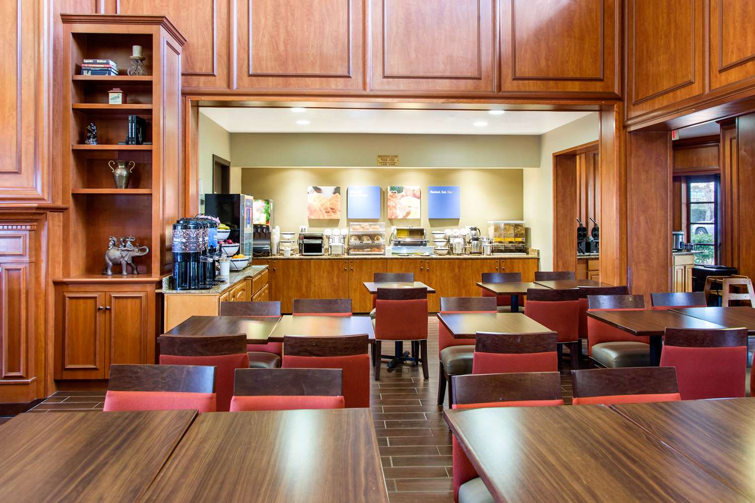 restaurant cafeteria