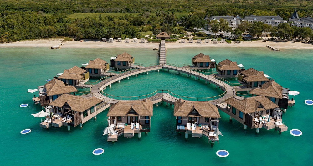 Sandals South Coast - Adults Only 66/70