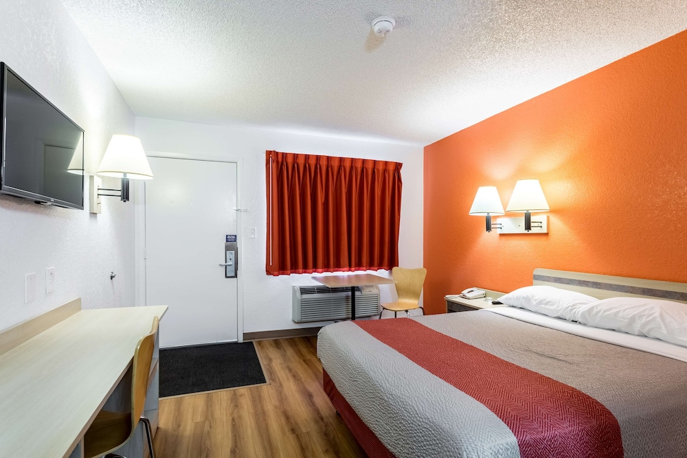 Motel6 Albuquerque, NM - South - Airport 12/33