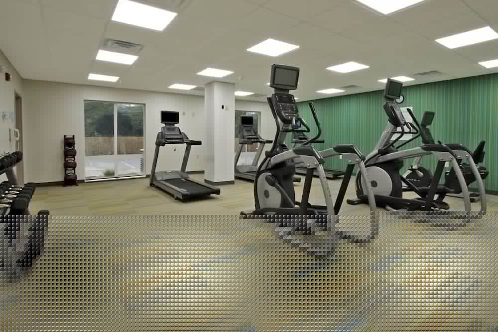 Holiday Inn Express Suites Columbus North 35/54