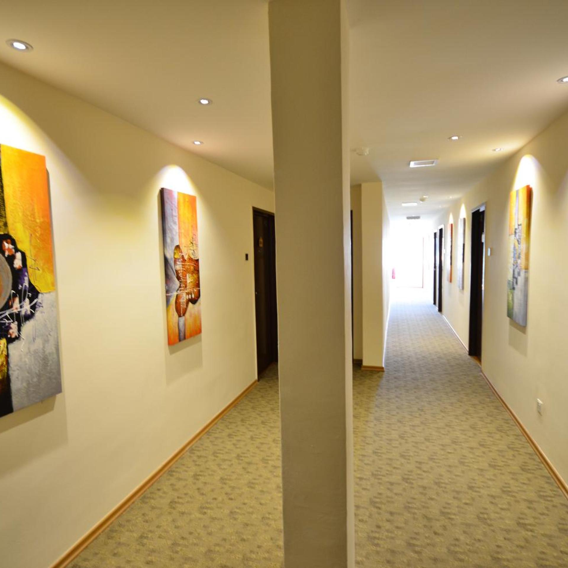 906 Riverside Hotel 22/51