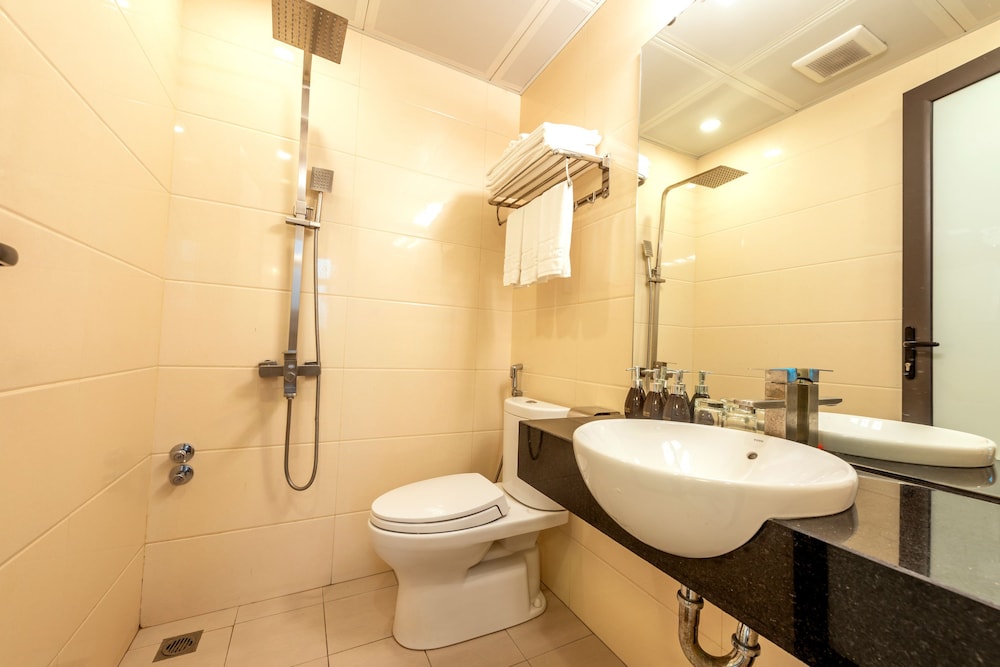 Oyo 133 Westlake Tay Ho Hotel 47/49