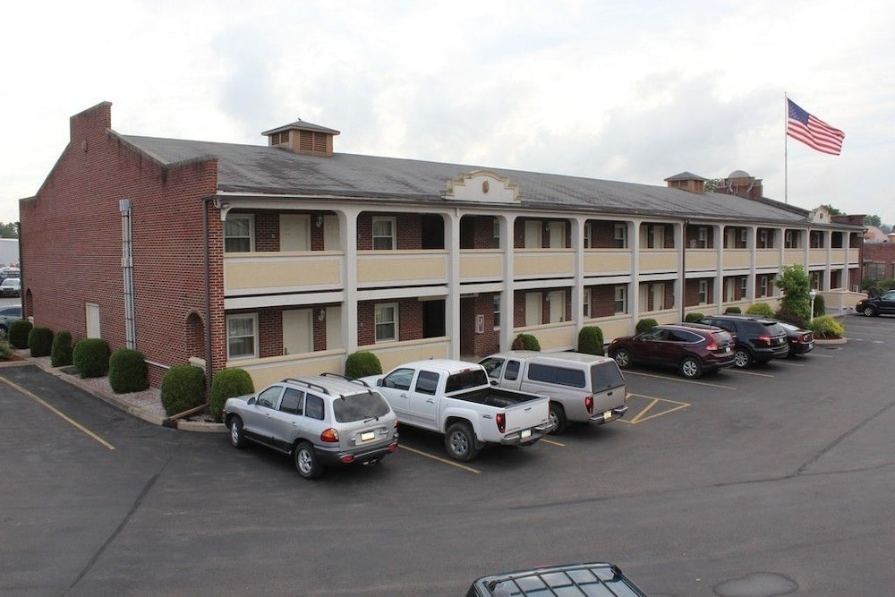 Aderi Hotel Near Bucknell University 31/32