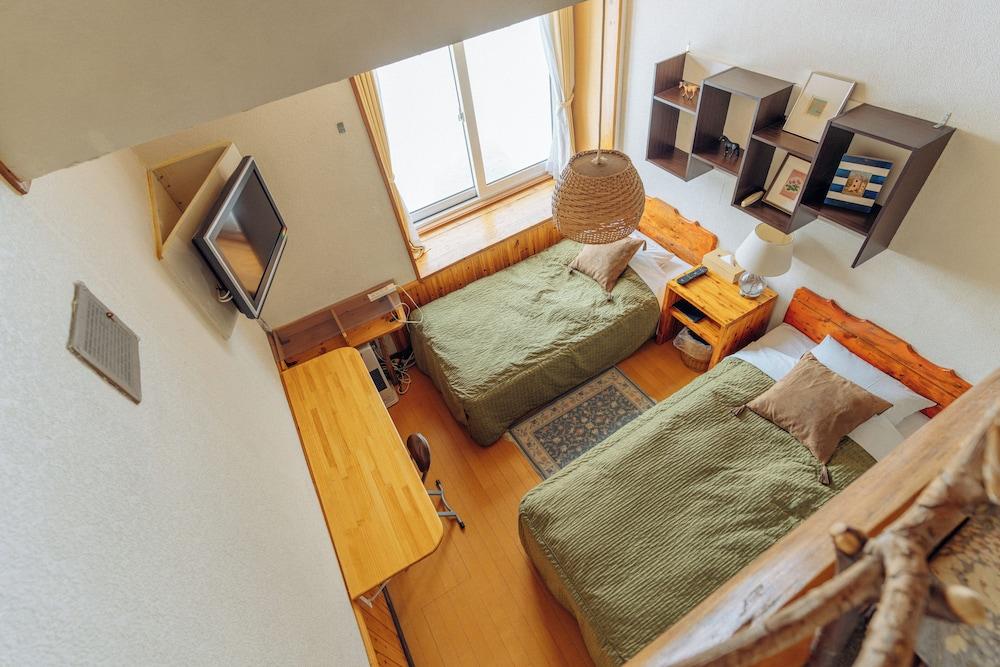Design, Twin Beds