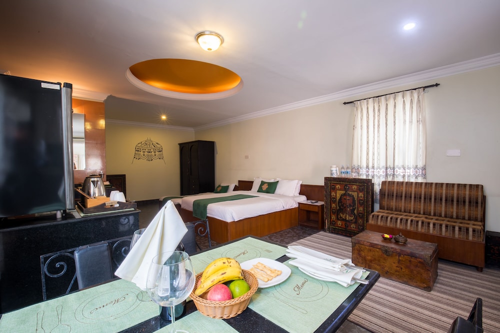 Green Hotel 23/29