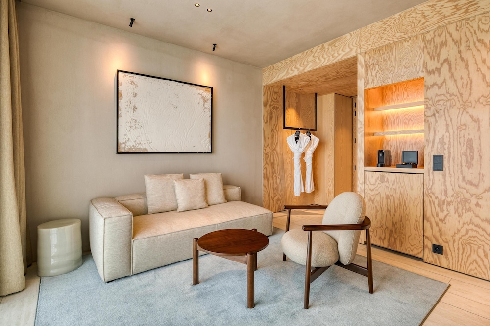 Radisson Collection Hotel, The National Brussels 30/50
