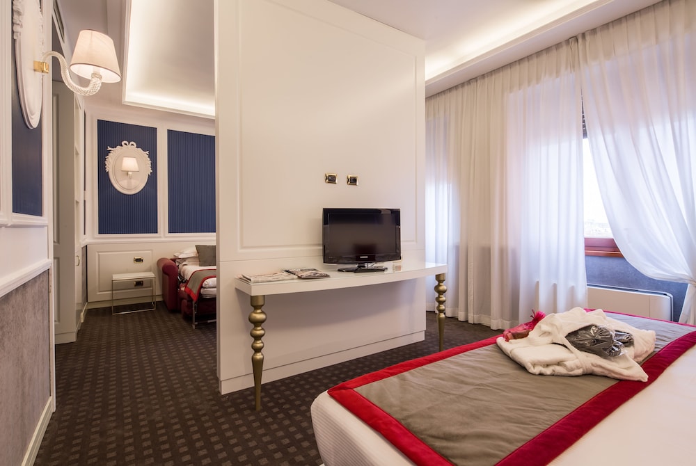 Grande Albergo Roma 9/69