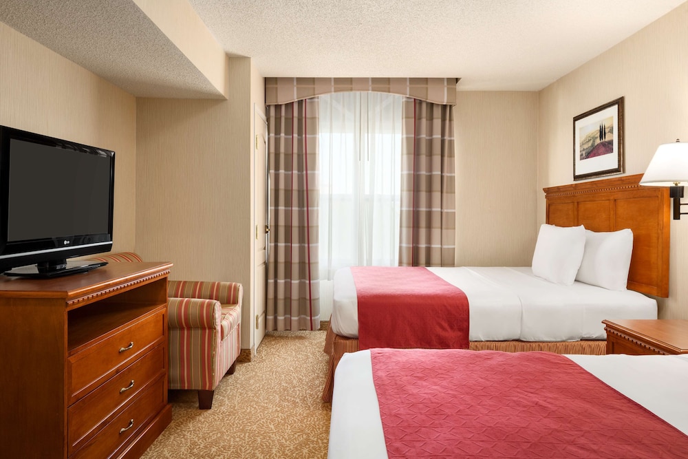 Country Inn & Suites by Radisson, Rossford - Toledo South 8/28