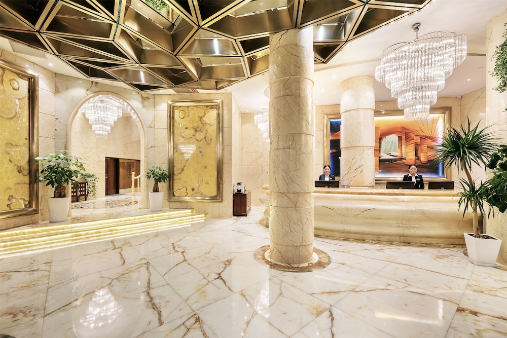 Jinchen Yuqi Hotel (Hangzhou Huanglong Sports Center) 2/28