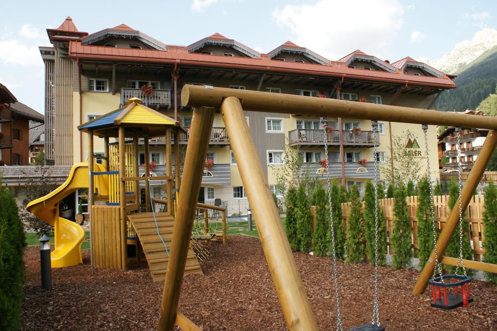 ADLER FAMILY & WELLNESS CLUBRESIDENCE 46/49