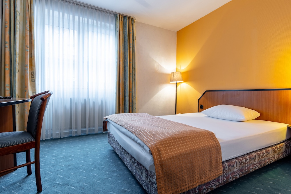 Trip Inn Kongresshotel Rodgau 14/70