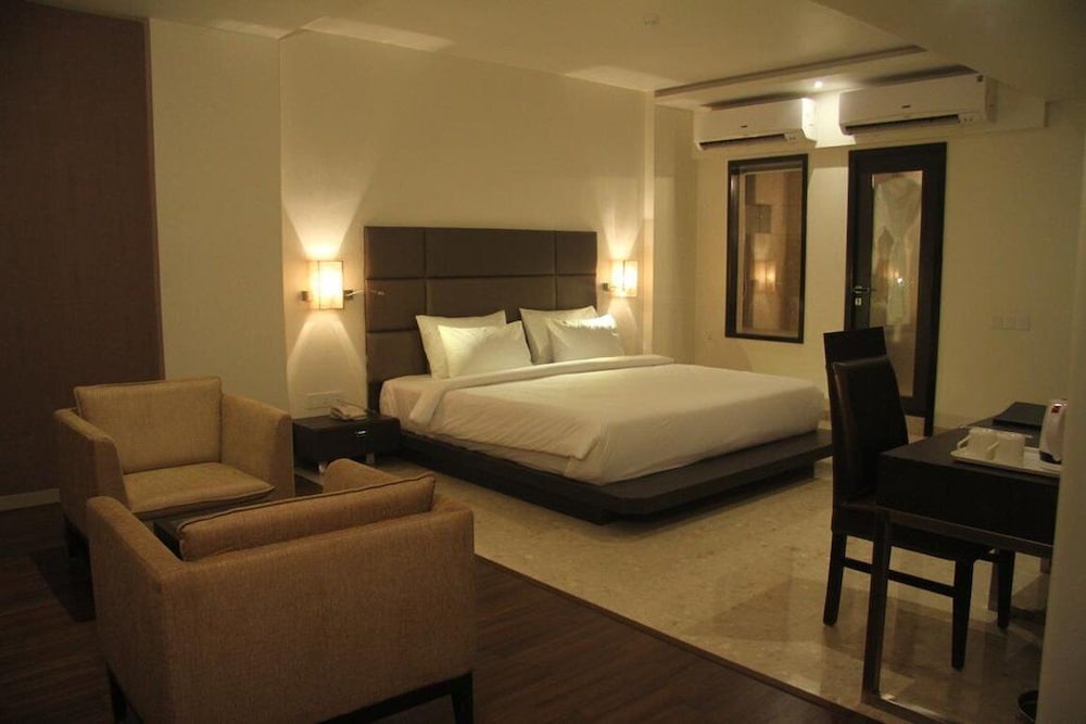 T2 Beacon Hotel Mumbai 13/33