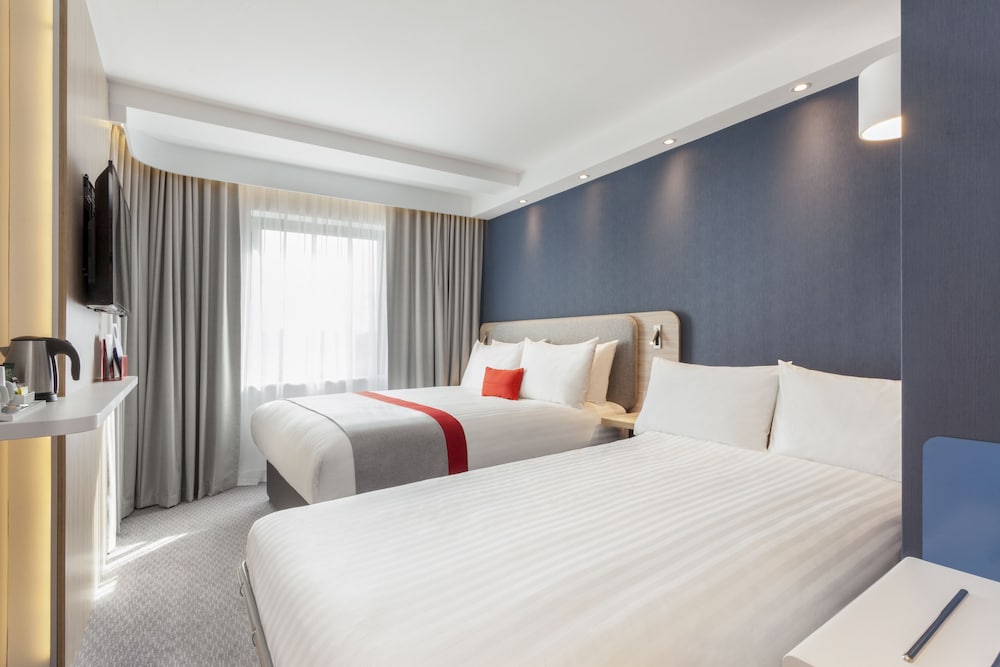 Holiday Inn Express St. Albans - M25, Jct.22 9/76