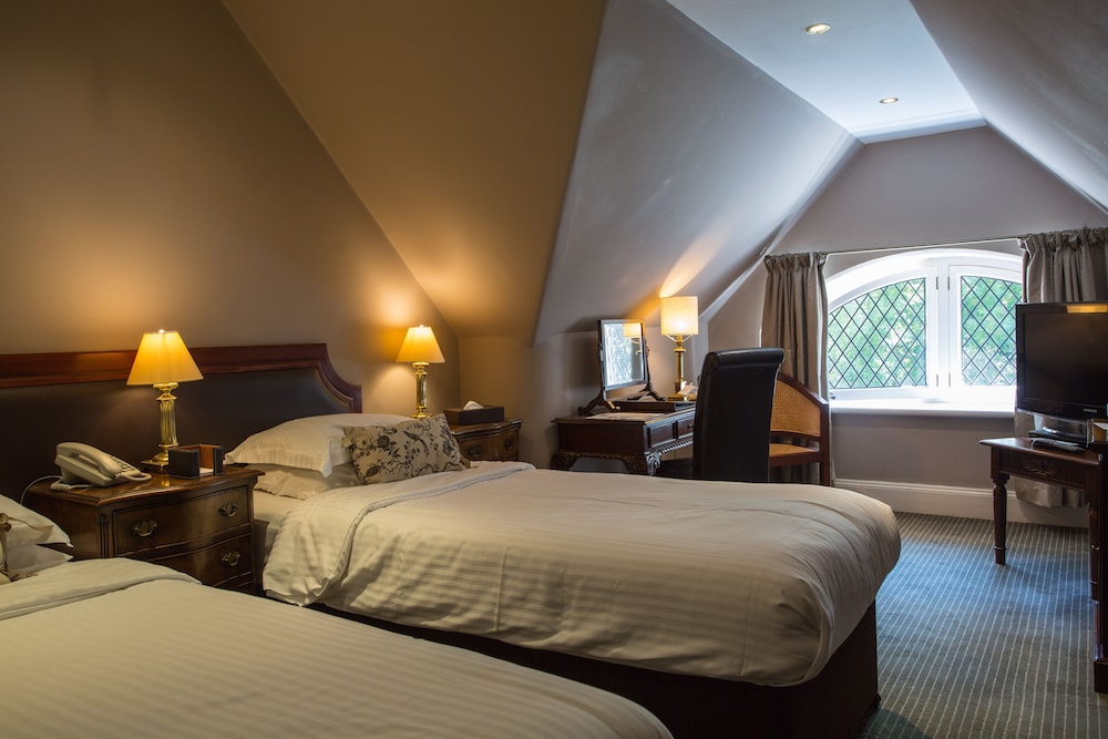 CLASSIC, DOUBLE OR TWIN BED
