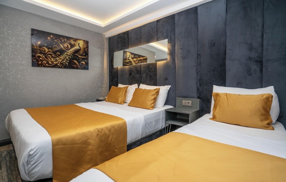 Eva Otel 17/50