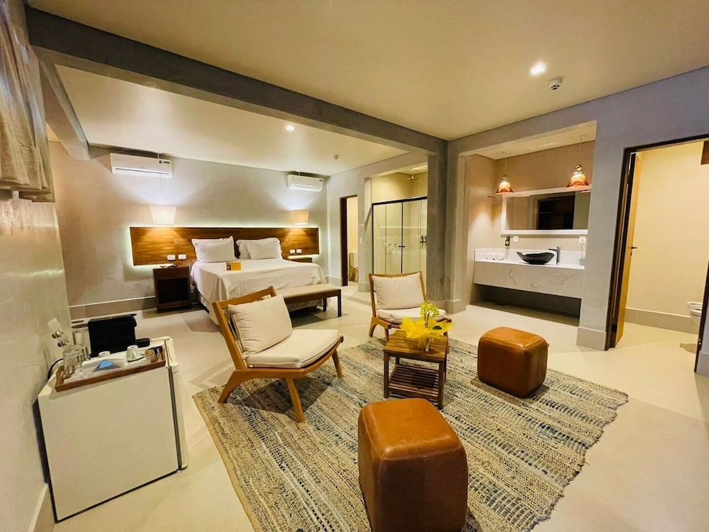 Hiu Hotel 27/50