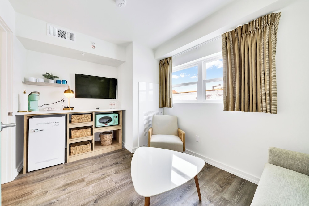 Oceanview Motel 27/45