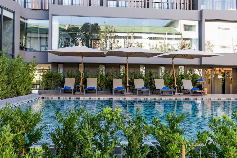 The Teak Hotel Mae Sot 5/50