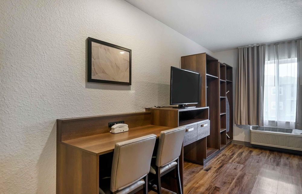 Extended Stay America Select Suites Tampa Brandon East 47/57