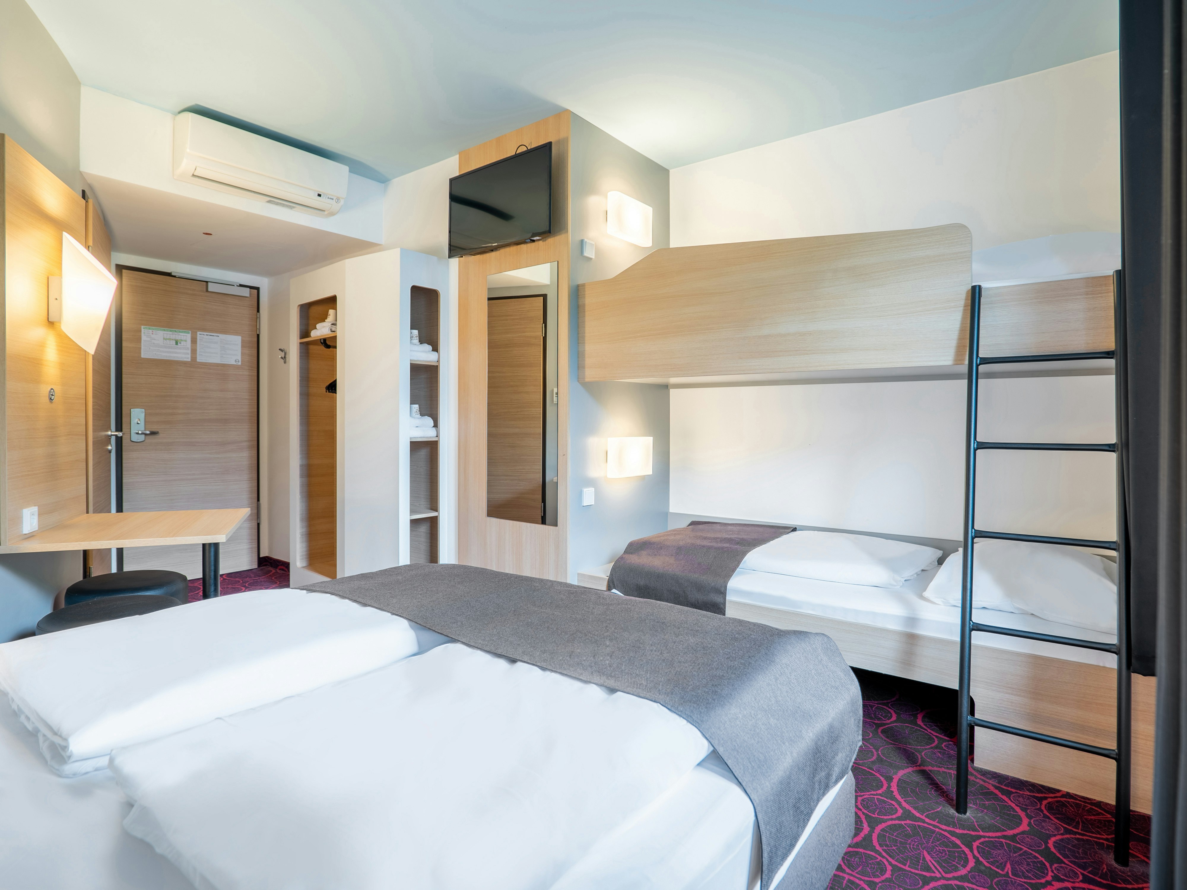 B&B Hotel Offenburg 12/30