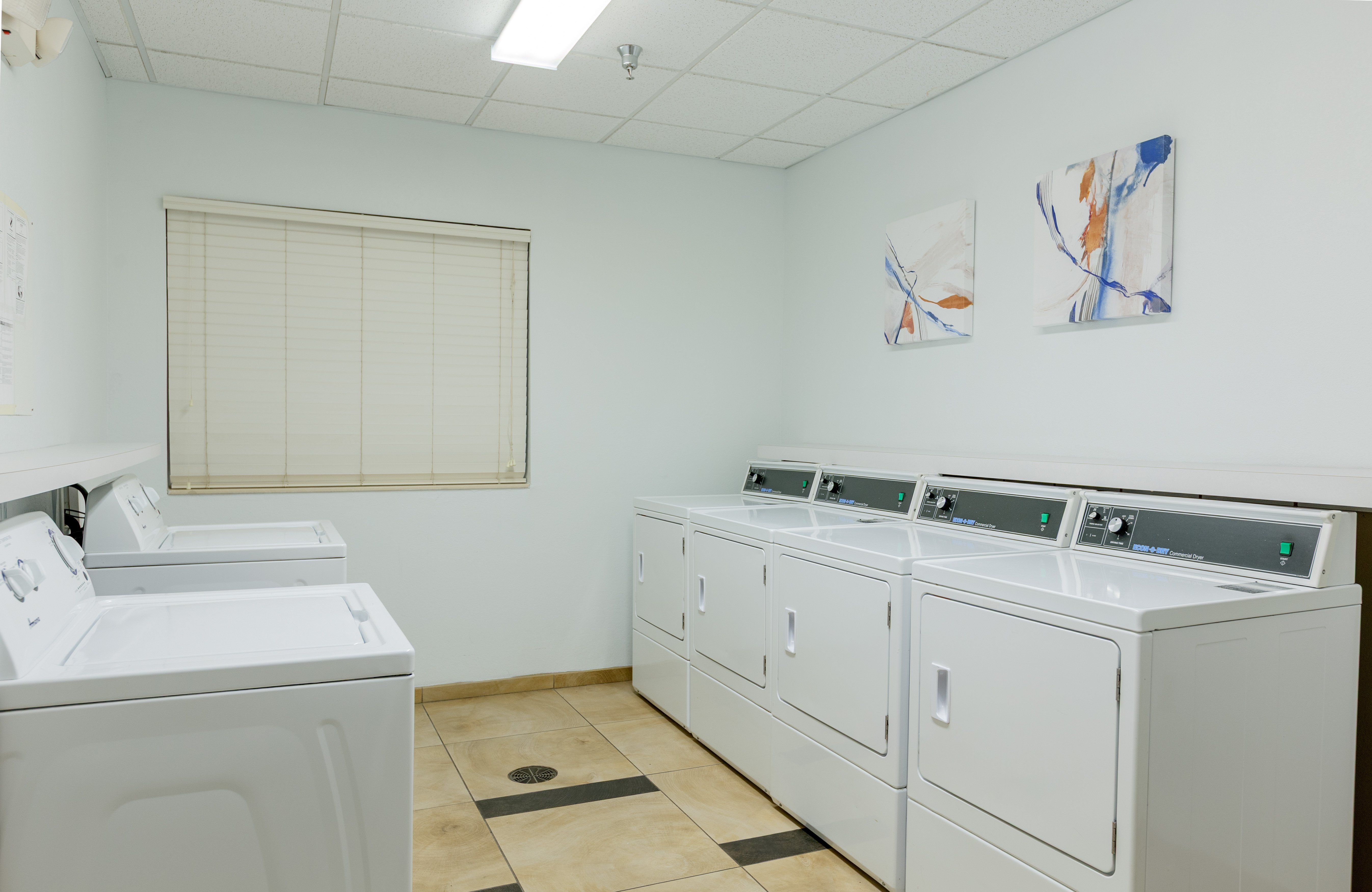 CANDLEWOOD SUITES SAN MARCOS 71/71