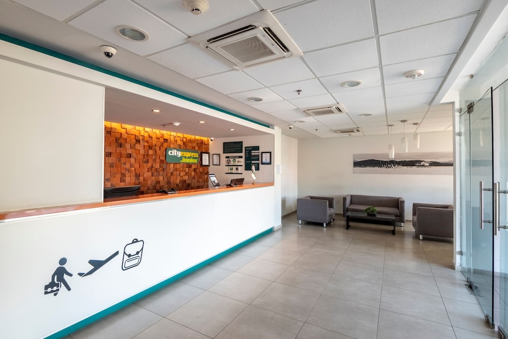 City Express Junior by Marriott Ciudad del Carmen 11/50