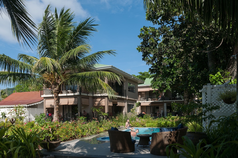 Le Repaire Boutique Hotels And Restaurant 45/47