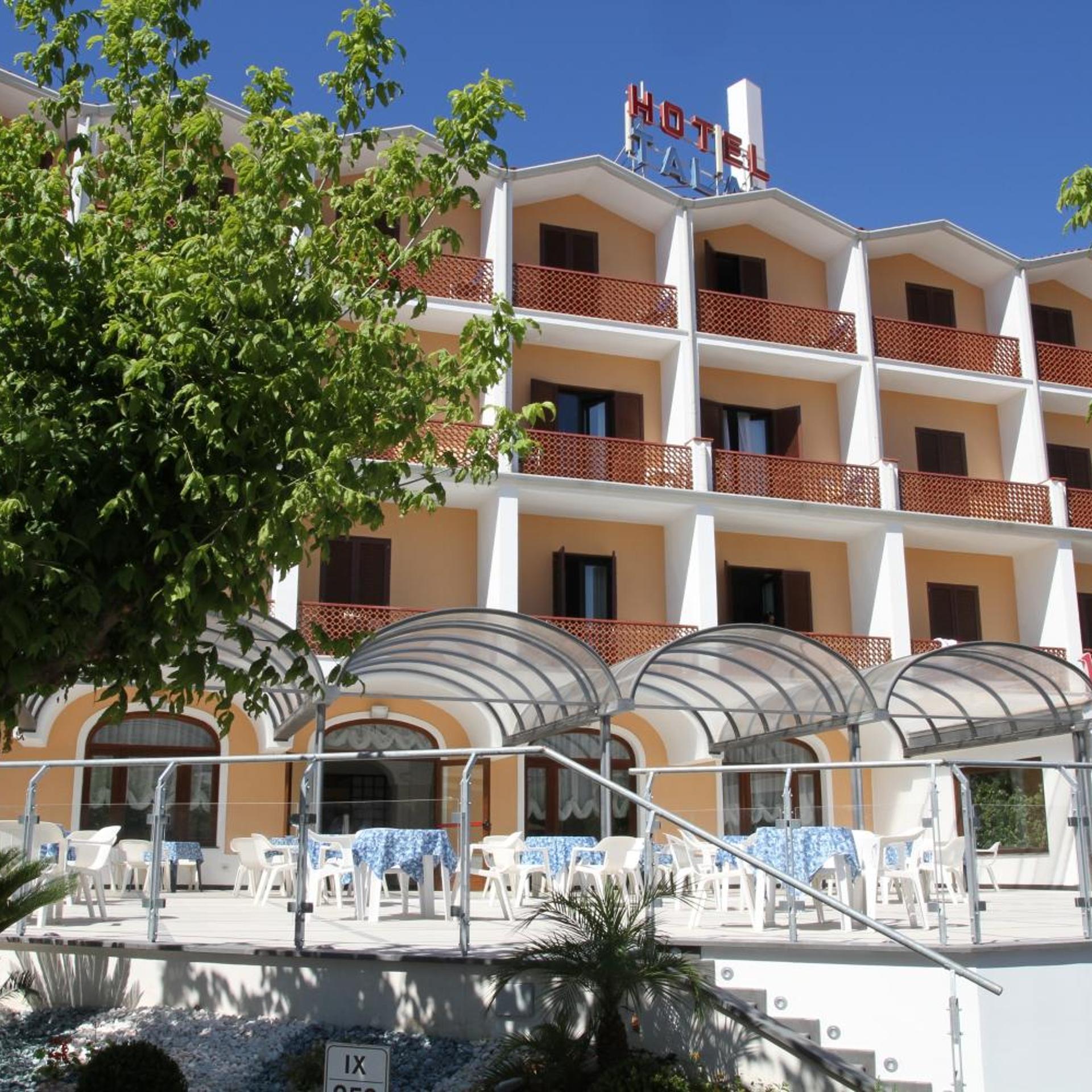 Hotel Talao S.A.S. 2/42