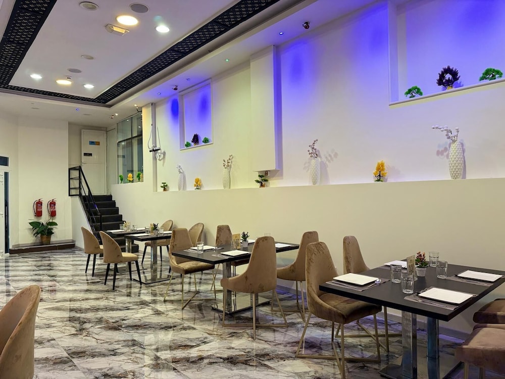 Ivory Inn Hotel Doha 46/57