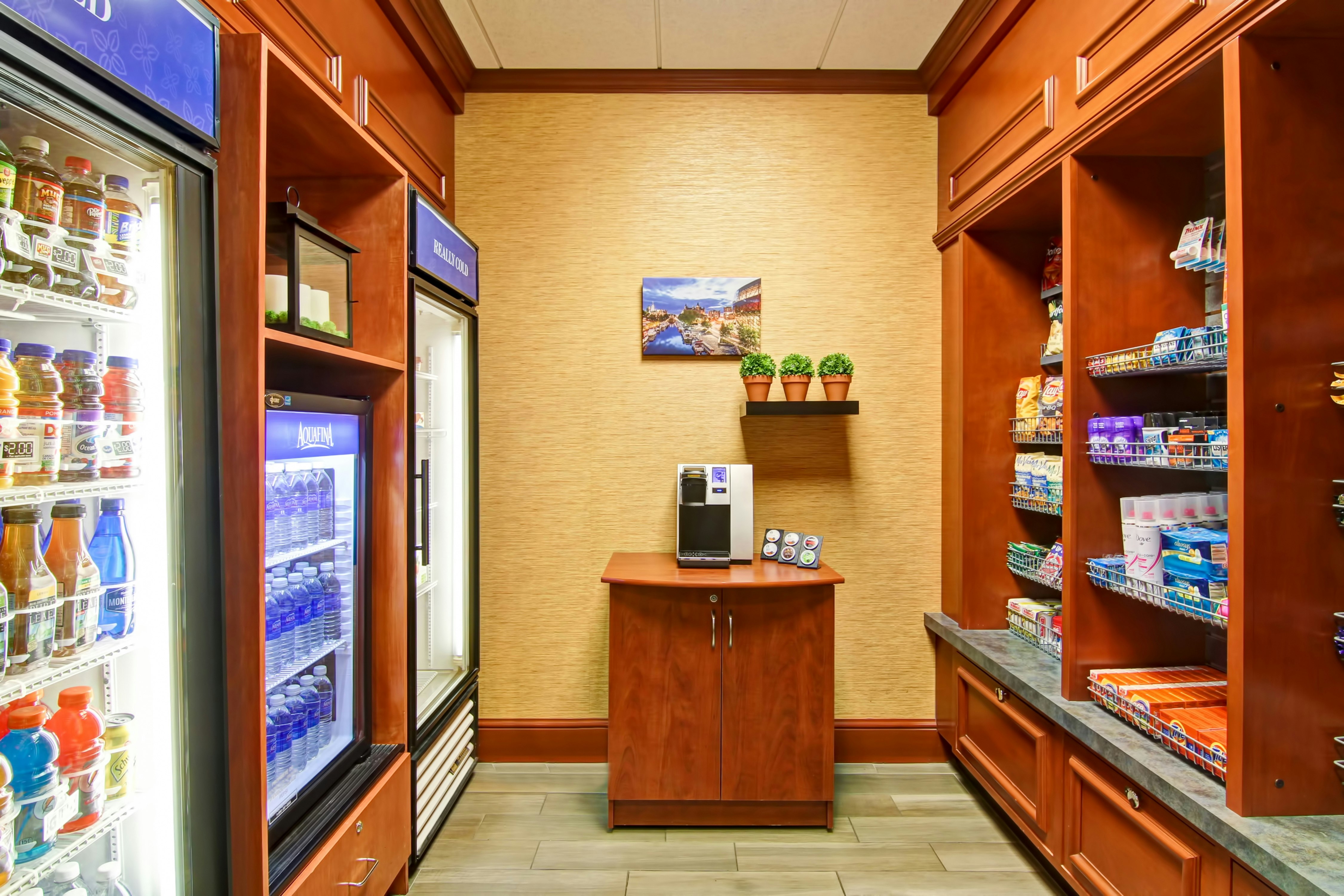 Hilton Garden Inn Ottawa Airport 7/86