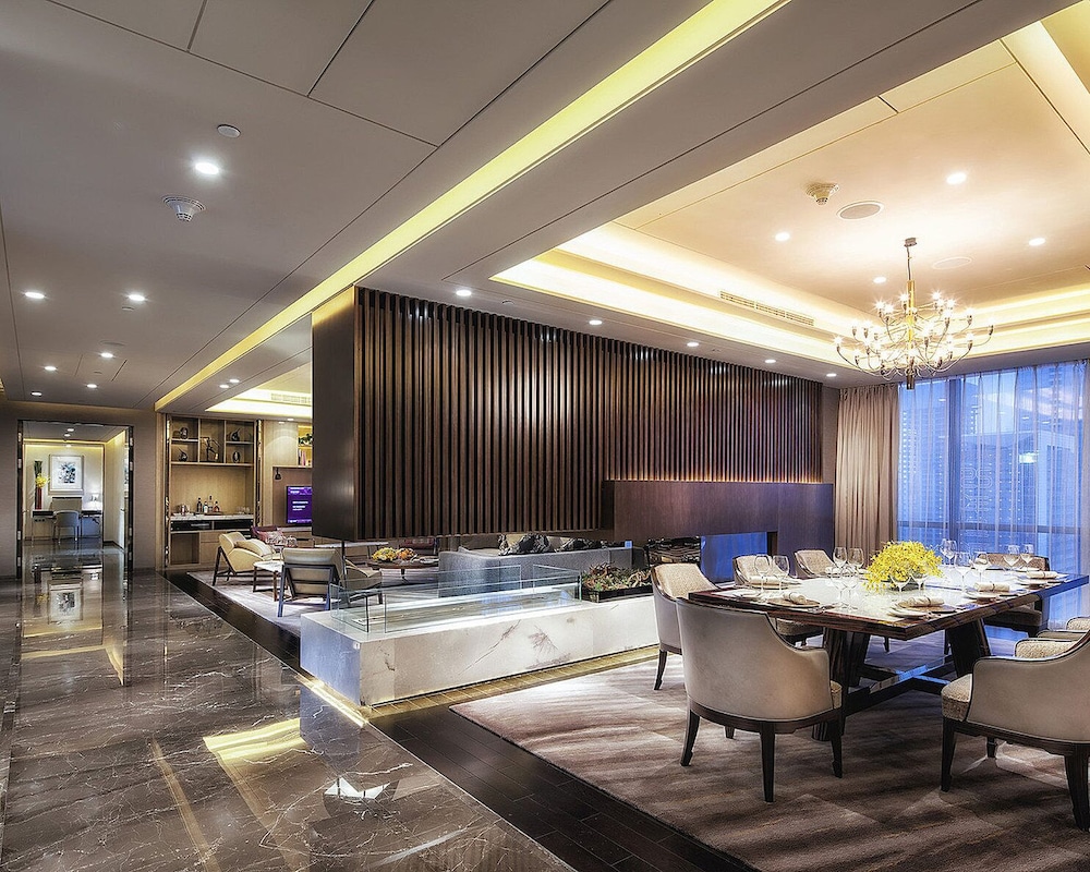 Four Seasons Hotel Shenzhen 49/56