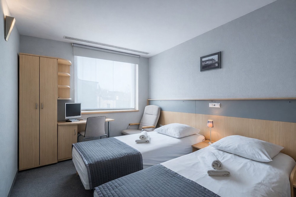 STANDARD, TWIN BEDS